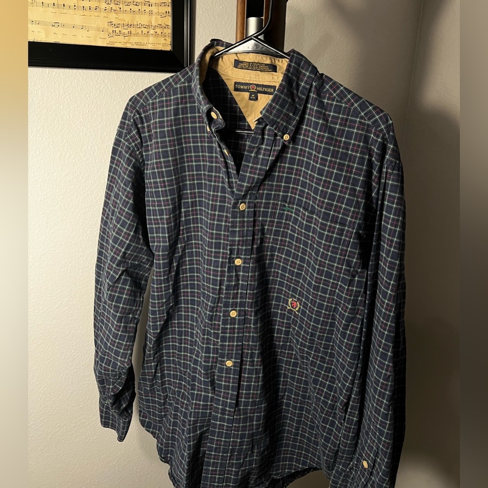 vintage tommy hilfiger medium can comfortably fit large